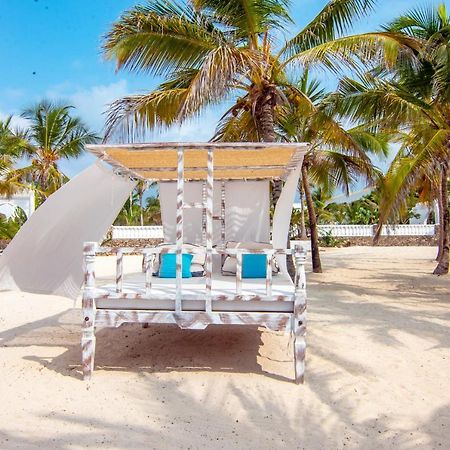 Jumbo Club Watamu Hotel Exterior photo