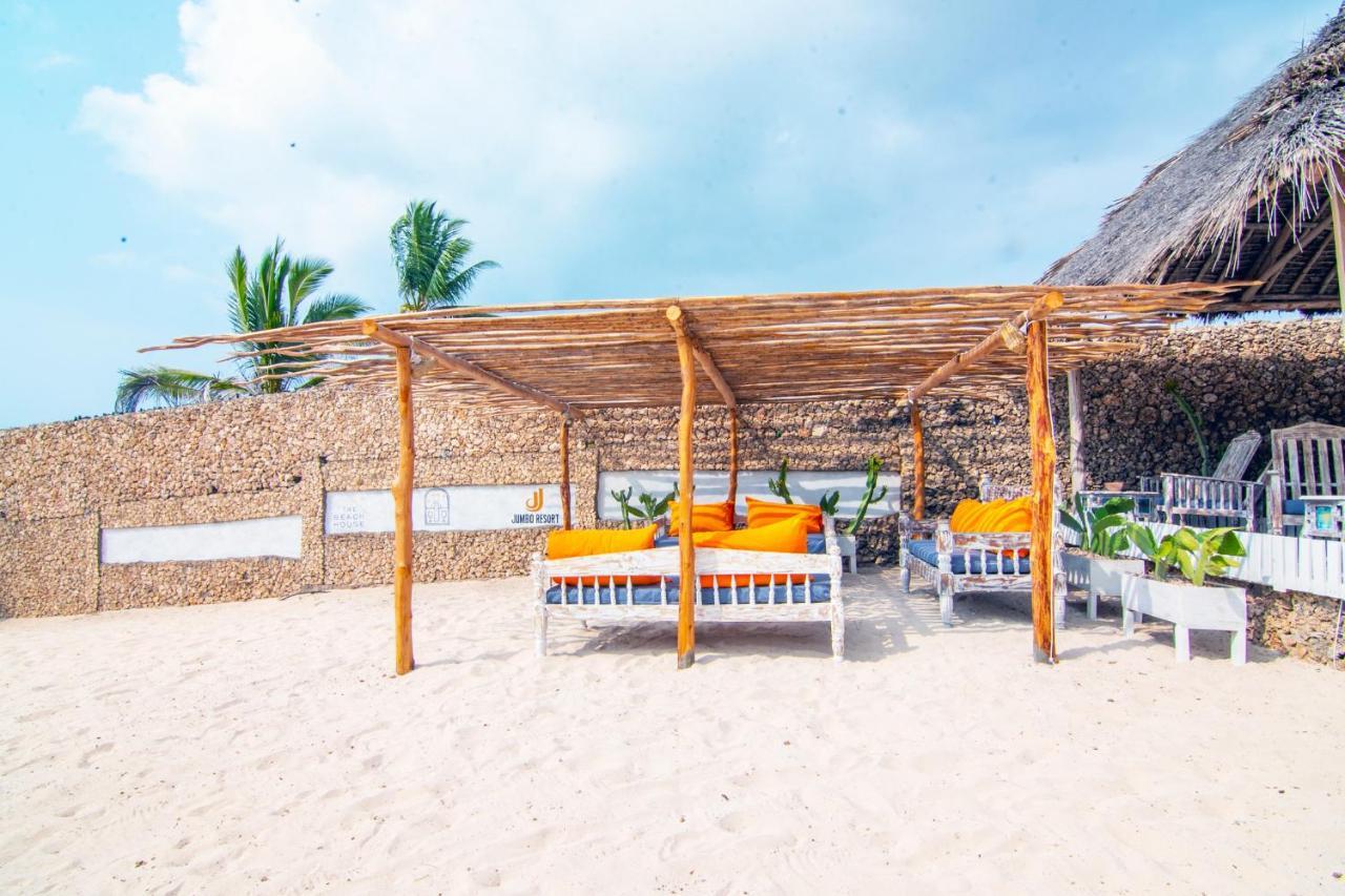 Jumbo Club Watamu Hotel Exterior photo